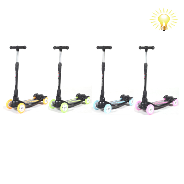 滑板车（新款可折叠 ） 滑板车 四轮 灯光 塑料
