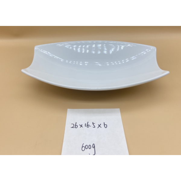 白色瓷器餐盘
【26*16.5*6CM】 单色清装 陶瓷
